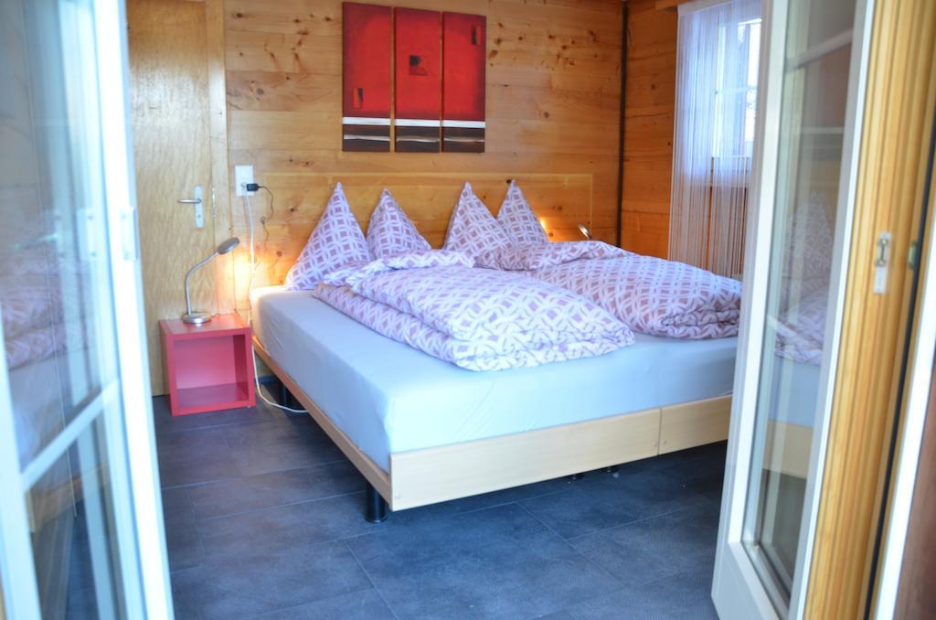 Apartments Chalet Tatyana لوكباد الغرفة الصورة