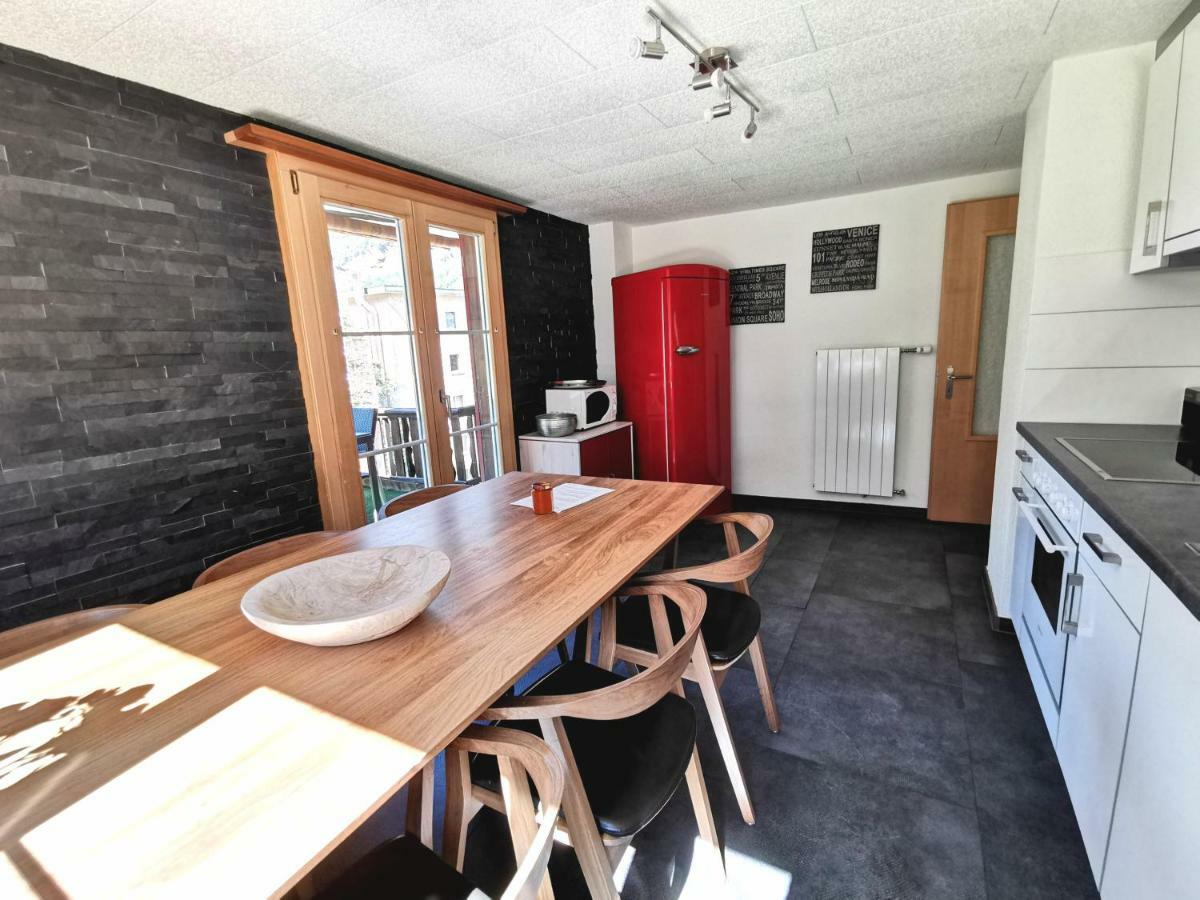 Apartments Chalet Tatyana لوكباد المظهر الخارجي الصورة